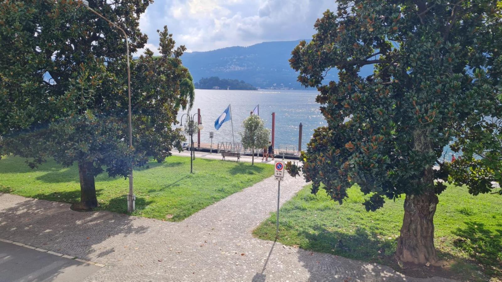 Hotel Aquadolce Verbania Oda fotoğraf